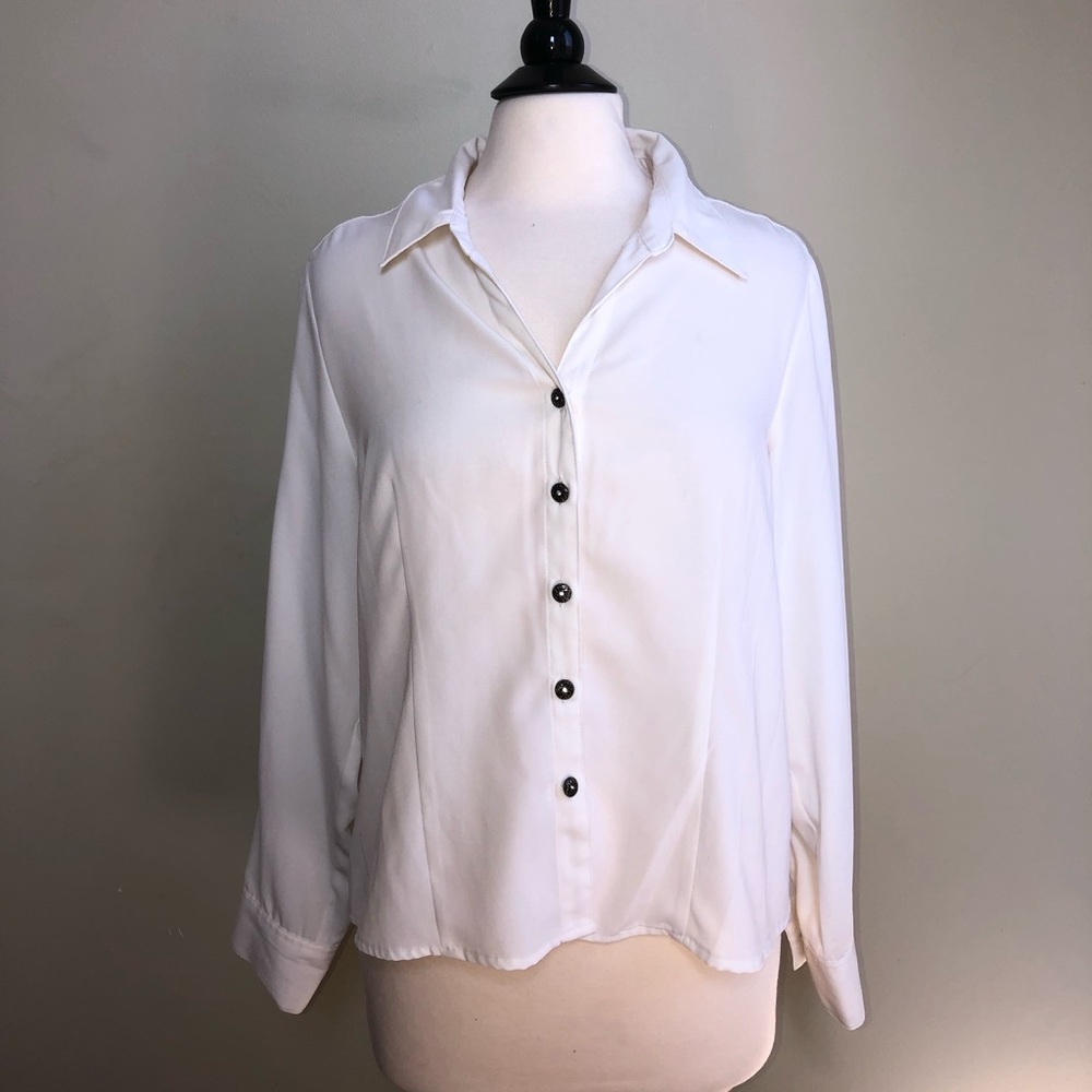 Cream Sag Harbor Blouse with Detailed Buttons